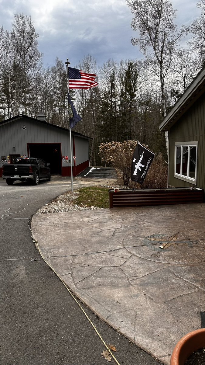 Grs91580's tweet image. Merica!! 🇺🇸

#NewHampshire #Livefreeordie
#Pro2A #Comeandtakeit