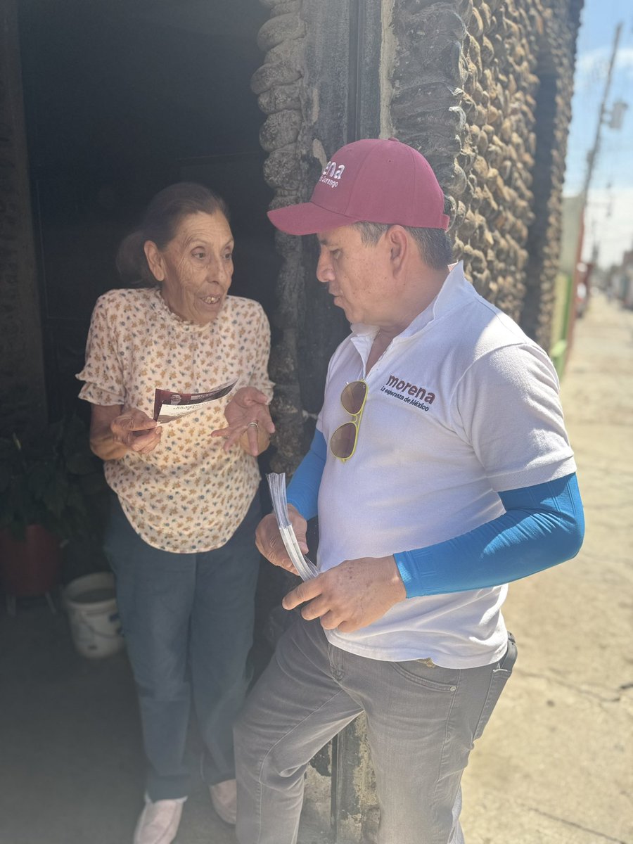 SilverioRegidor's tweet photo. ¡Desde temprano andamos en recorrido y con todo el ánimo!
Porque con el Doc, ¡sanaremos Durango!
Seguimos escuchando, caminando y sumando voluntades para construir un Durango más fuerte, más justo y con salud para todos.
#SanaremosDurango #EsElDoc #DocPresidente https://t.co/ZxrDFZUpOo