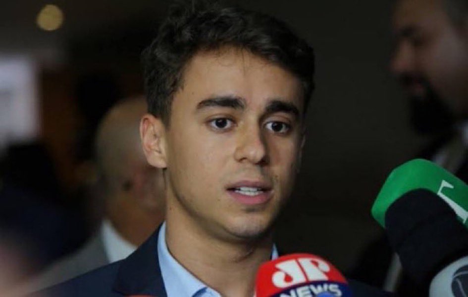 NewsLiberdade's tweet photo. 🚨URGENTE - Deputado Nikolas Ferreira vai para cima do governo Lula e exige explicação sobre contrato de quase R$ 400 milhões dos Correios https://t.co/Wdbq22ktQp