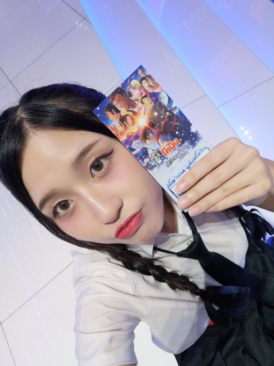 Chompu2D's tweet photo. ยอดนักสืบจิ๋วโคนัน เดอะมูฟวี่ | ปริศนาภาพติดตามรณะ

🔥 รอบพิเศษ ดูก่อนใครพร้อมของพรีเมี่ยมสุดเอ็กซ์คลูซีฟ
📅 19 - 23 เมษายน 2568
📍 Paragon Cineplex

🎬 รอบปกติ 24 เมษายน 2568 
ในโรงภาพยนตร์ที่ร่วมรายการ

#DEXmovie #ConanTheMovie28TH #OneeyedFlashback #ยอดนักสืบจิ๋วโคนันเดอะมูฟวี https://t.co/u0wg5mMDPB