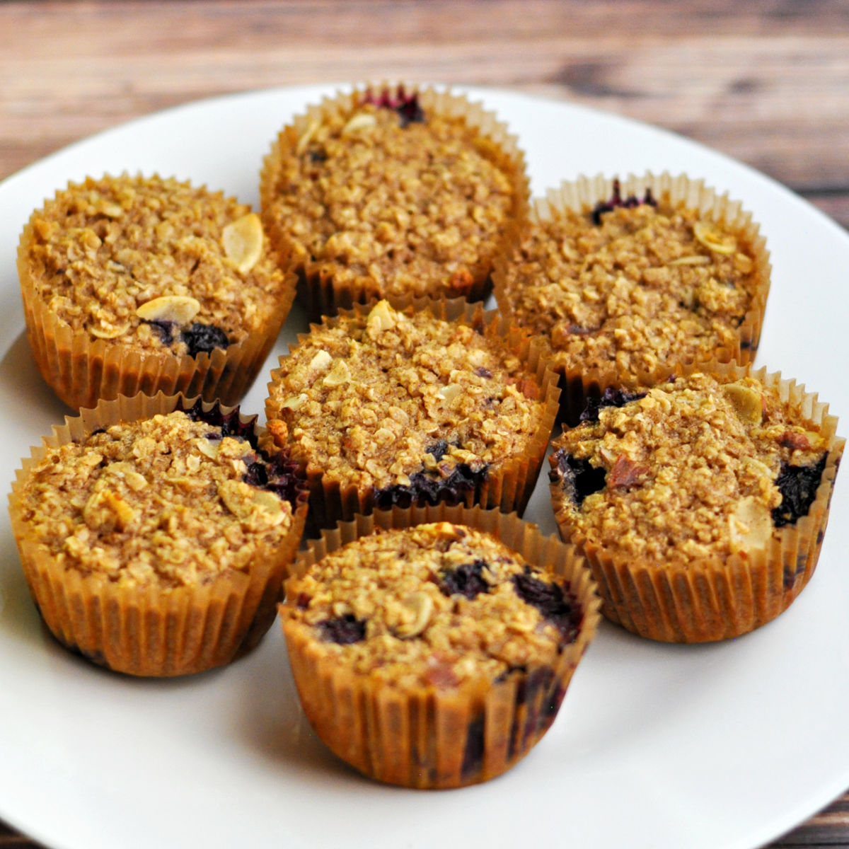 HappyMothering's tweet photo. Blueberry Oatmeal Muffins: https://t.co/4apyuUoXdr https://t.co/73eOy0VgZ5