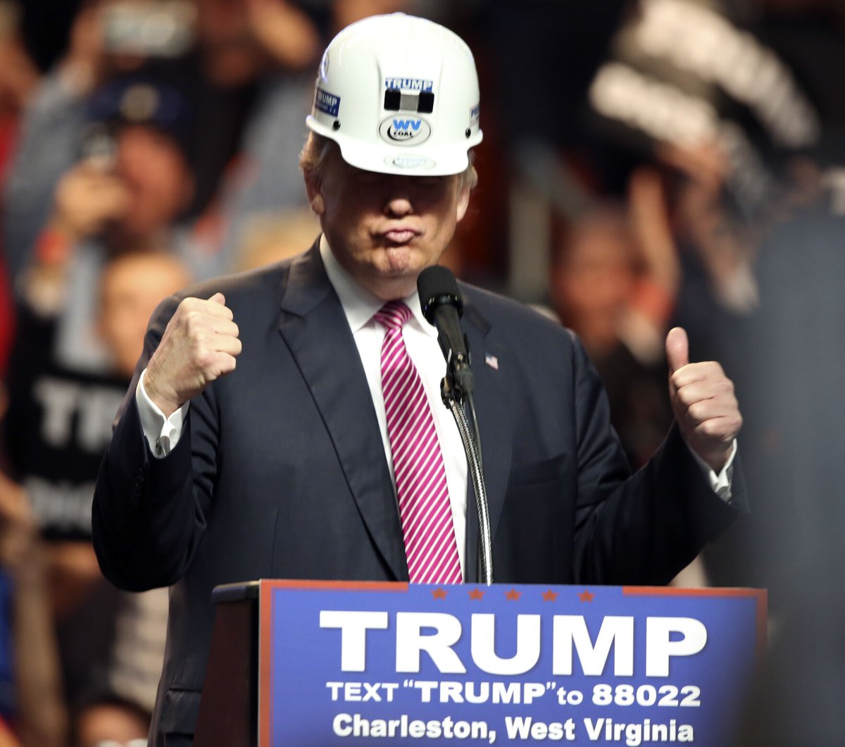 🇺🇸 TRUMP DIGS IN: 10 NEW U.S. MINES GET FAST-TRACKED

Trump is putting the pedal to the metal — literally — by speeding up 10 major mining projects to dig up critical stuff like copper and antimony.

Why? Because your phone, your car, and even national defense run on these