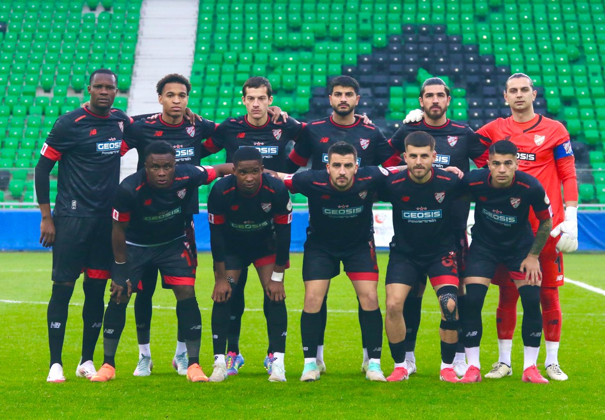 👉Kimsenin ciddiye almadığı ve iç sahada oynayacak stadı dahi olmayan Boluspor, zirve takımı Karagümrük’ü yendi ve herşeyi  karıştırdı!

👉Çünkü Boluspor, kalan 3 maçında şampiyon Kocaelispor ile küme düşen Adanaspor ve Y.Malatyaspor ile oynayacak!