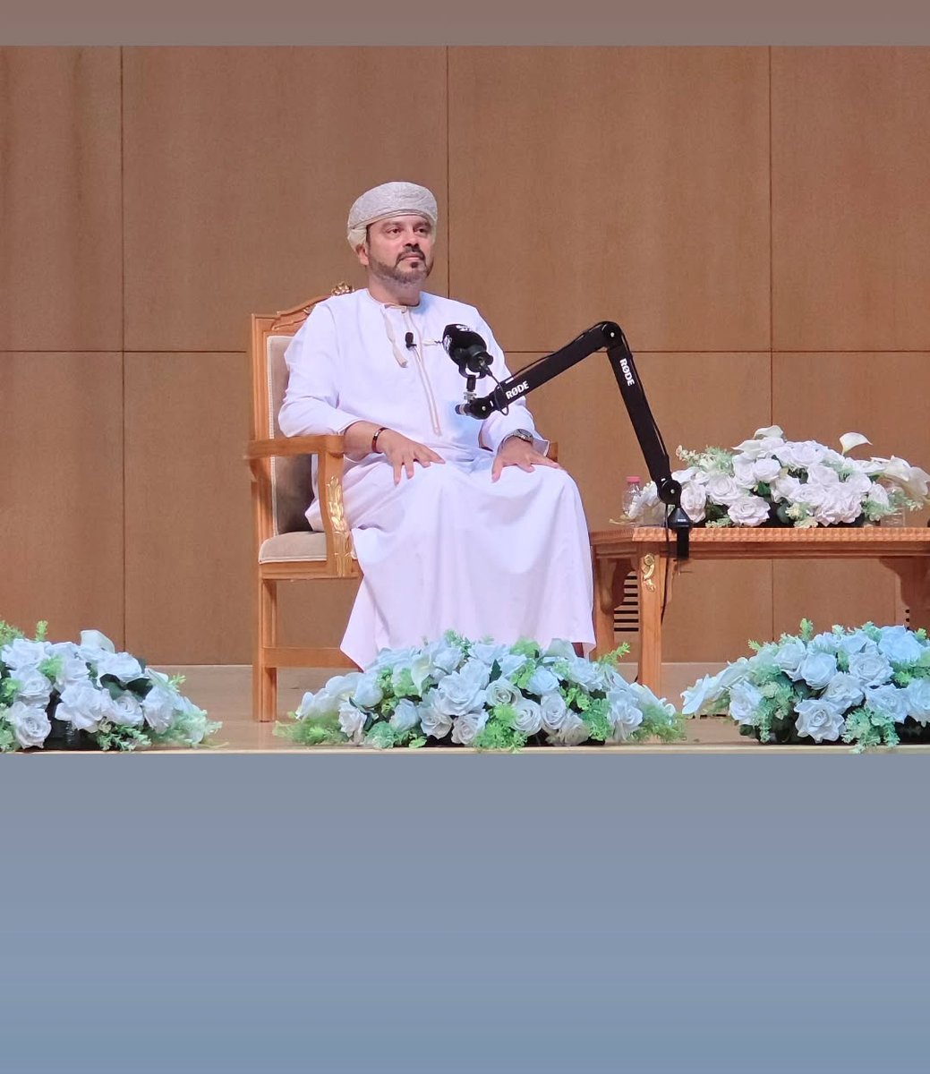 الدكتور هاني القاضي استشاري جراحة الحوادث بطل الإنسانية الذي تحدى الحرب في غزة ليعالج المصابين تحت الهجوم الإسرائيلي الوحشي،بشجاعته ومهارته زرع الأمل وداوى الجراح. نفتخر به لقيادتنا الآن لنا في صحية ظفار