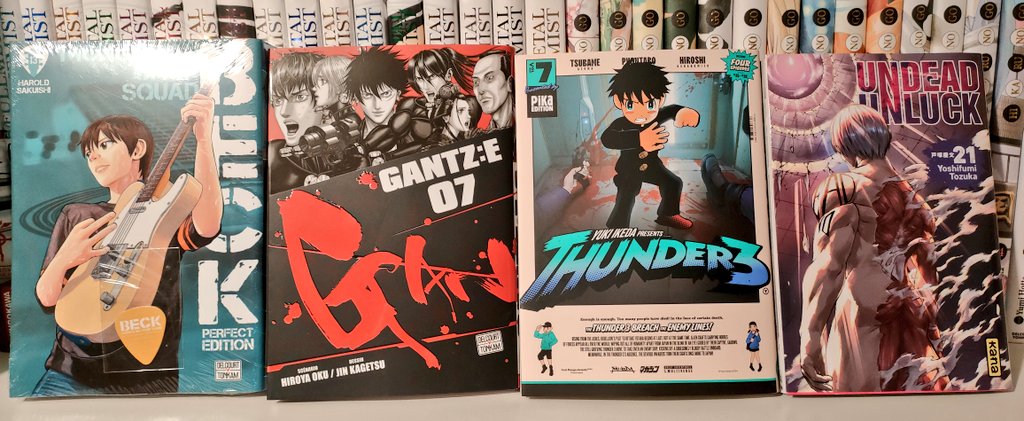 Sharkhayn's tweet photo. Manga du jour ! @Boichi_Bo1 à l'honneur avec #LesVoyageursDeLespaceTemps et le (encore) dernier tome de #DrStone, #SakamotoDays 17, #Jojolands 5, #Beck 13, #GantzE 7, #Thunder3 7 et #UndeadUnluck 21. Et j'ai eu le portfolio @mokori_chan ! https://t.co/iW1OSwNX0h