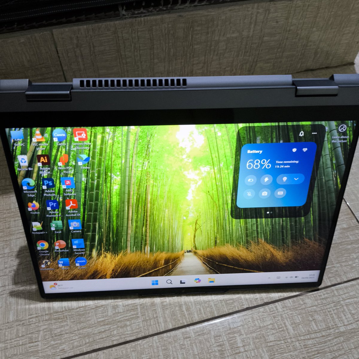 Talikamagroup's tweet photo. Di jual Lenovo IdeaPad 5 2-in-1 dengan prosesor AMD Ryzen 5 8645HS
And ryzen 5 8645 hs
16/512 gb
Touch screen
Open nego 11 juta barang belum 1 bulan https://t.co/lFK8ikXKYr
