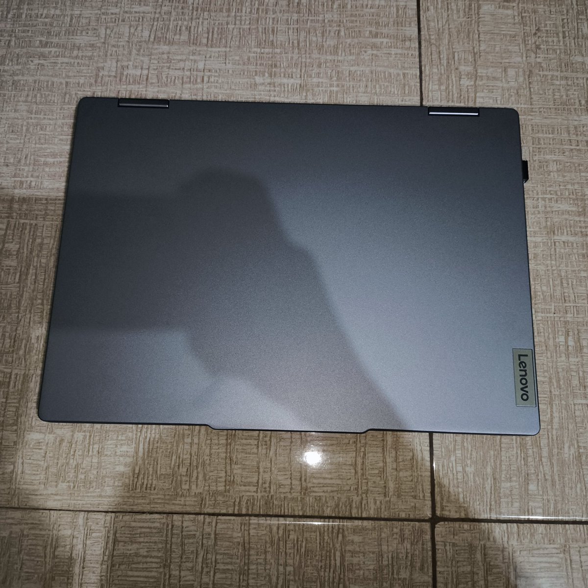 Talikamagroup's tweet photo. Di jual Lenovo IdeaPad 5 2-in-1 dengan prosesor AMD Ryzen 5 8645HS
And ryzen 5 8645 hs
16/512 gb
Touch screen
Open nego 11 juta barang belum 1 bulan https://t.co/lFK8ikXKYr