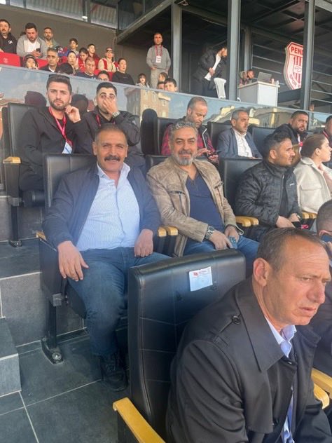 Şanlıurfasporun bu zor gününde bir çok yönetici arkasını dönmüşken,sayın emin yetim üşenmeden bu kadar yol gidip urfaspora destek veriyorsa gerçekten helal olsun.
Şanlıurfa halkı asla bu desteğinizi unutmayacaktır
⁦⁦<a href="/eminyetimfan/">Emin Yetim Fan</a>⁩ 
⁦<a href="/mdoganyetim/">Mehmet Doğan Yetim</a>⁩ 
⁦<a href="/Urfaspor/">Urfaspor</a>⁩