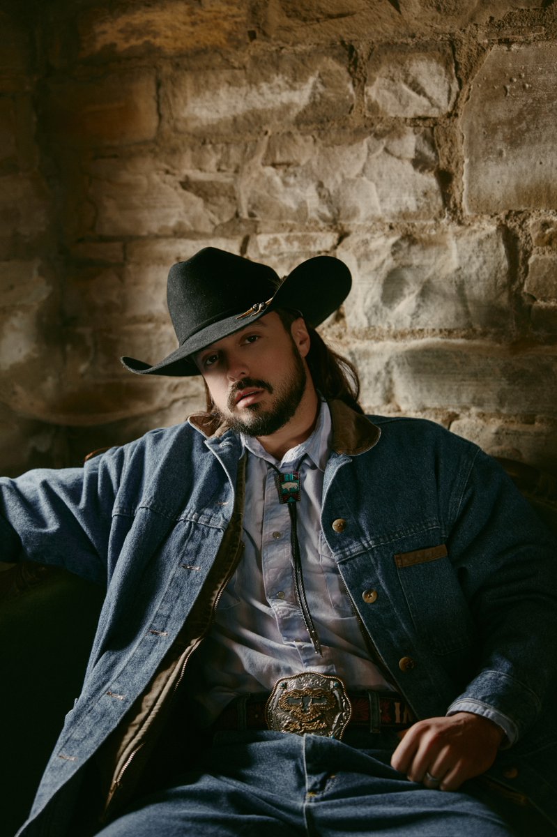 Pandora (@pandoramusic) on Twitter photo In high honor, <a href="/IanMunsick/">Ian Munsick</a> releases ‘Eagle Feather’ 🪶 Listen to the album now: pandora.app.link/yitRRBIRESb In high honor, <a href="/IanMunsick/">Ian Munsick</a> releases ‘Eagle Feather’ 🪶 Listen to the album now: pandora.app.link/yitRRBIRESb