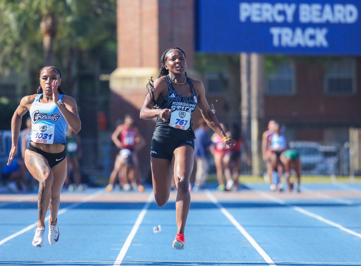 Rickyla Fagan runs 11.58 to finish third in the women’s 100m!

#HailState🐶