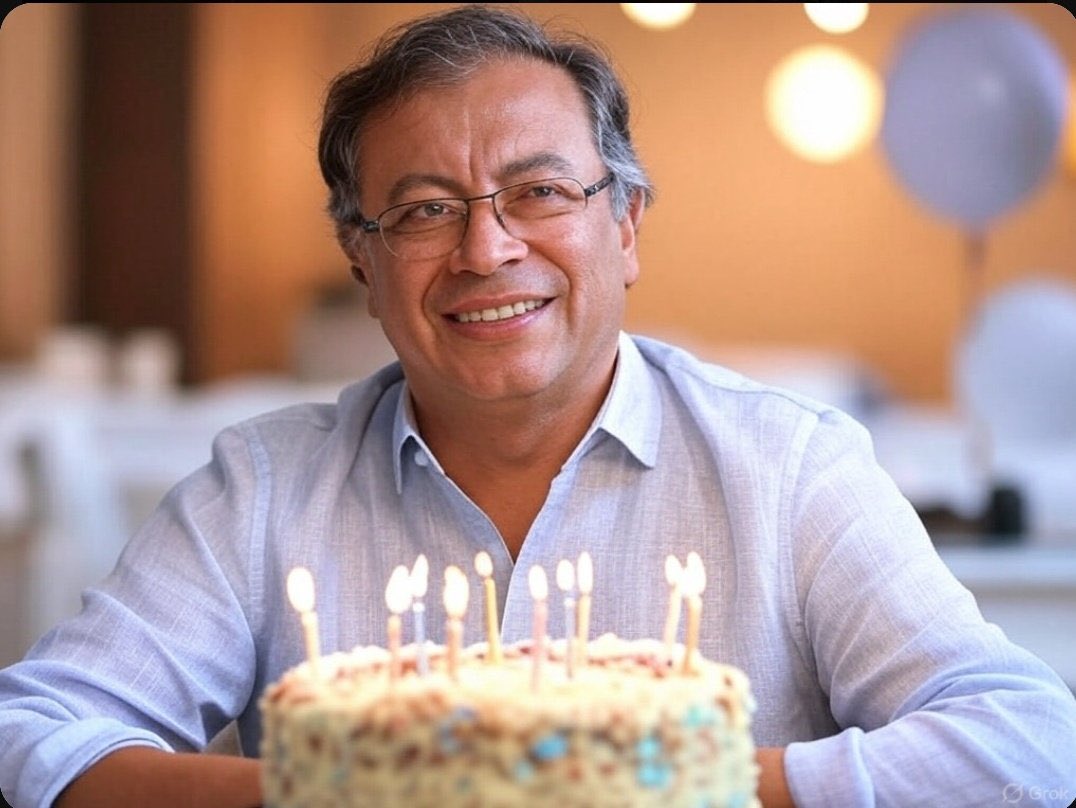 lagalviss's tweet photo. Feliz cumpleaños al mejor presidente de latinoamerica y de la celac @petrogustavo https://t.co/aZ6jRvqUv4