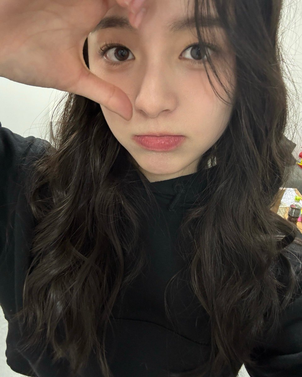 𝑵𝒆𝒛𝒆̲𝒊̲𝒓̲𝒂̲. tweet media