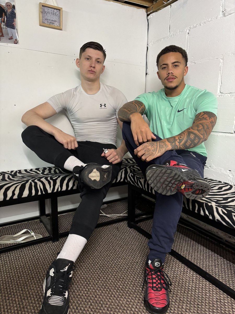 King Leoπ€΄π½ (@sirleo99) on Twitter photo Iβm in London with my boy <a href="/joeymason_20/">Joey Mason</a> weβre doing sessions all night. Dm us if you wanna get usedππ Iβm in London with my boy <a href="/joeymason_20/">Joey Mason</a> weβre doing sessions all night. Dm us if you wanna get usedππ