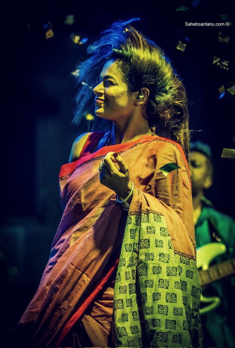 imannmusic's tweet photo. Started the year on the perfect note! Nababarsha celebrations can't be as beautiful as these. Thank you π π
.
.
.
.
#imanlive #howrah #domjur #imanchakraborty #teamtogetherness #poilabaishak #nababarsha #showequalstomagic https://t.co/duNiWuyb1K