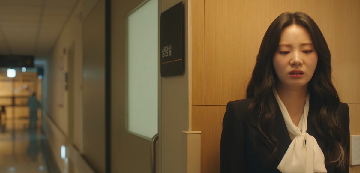 kdramasdiary's tweet image. Namkyung learns something with every patient. She grows, improves, and becomes a better version of herself day by day. Truly proud 🫂

#ResidentPlaybook #ResidentPlaybookEp3