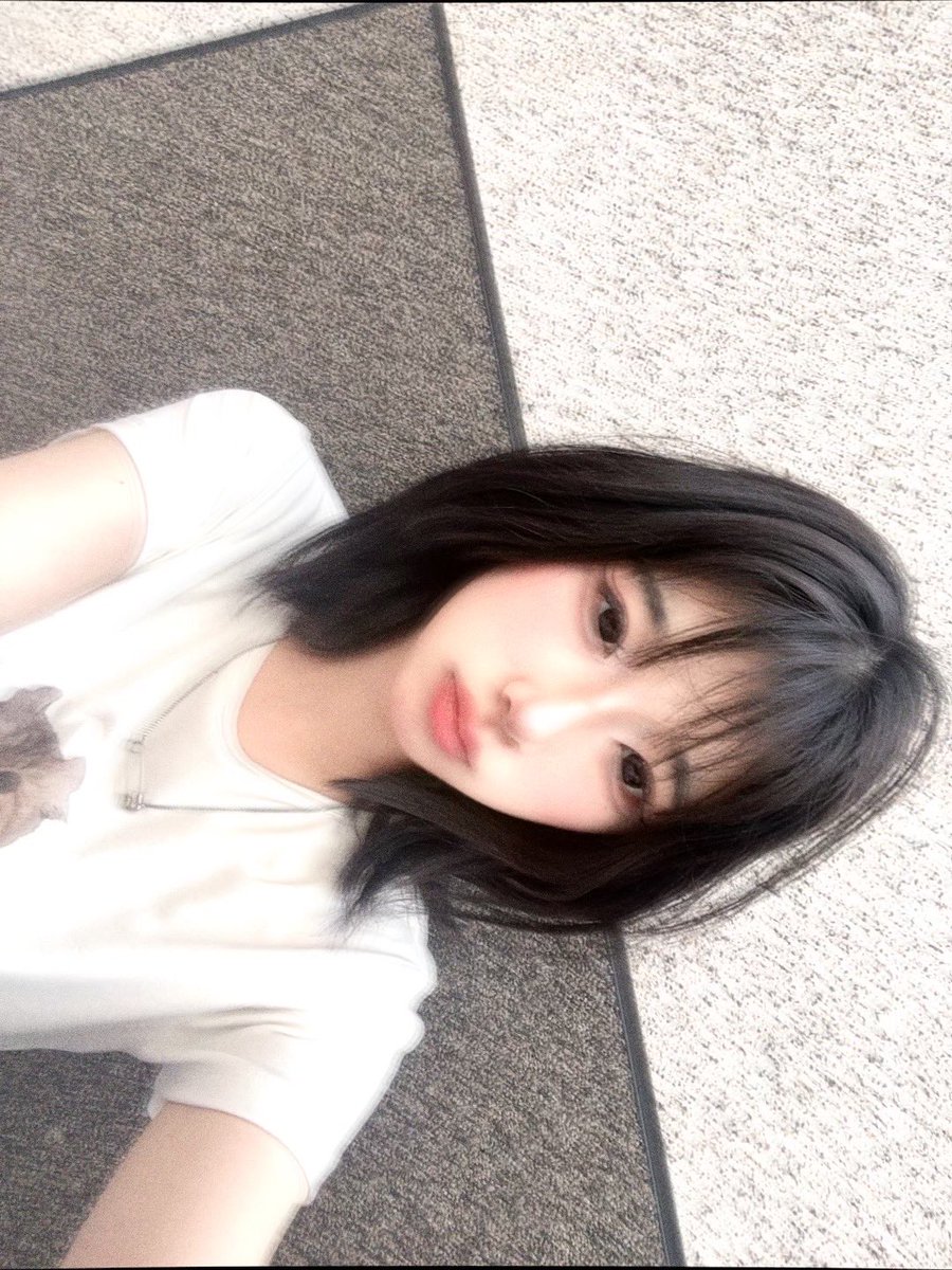 bom2480's tweet photo. 하트 좀 눌러줘~  나랑 ㅅㅅ할래요? ღゝ◡╹)ノ  #섹트 #가슴 #맘눌뎀 https://t.co/4OQkf6alFd