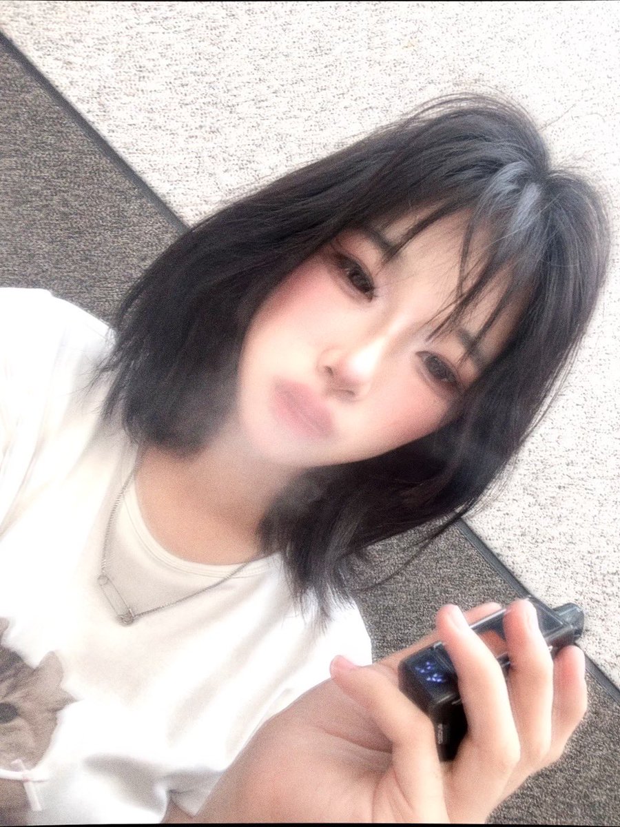 bom2480's tweet photo. 하트 좀 눌러줘~  나랑 ㅅㅅ할래요? ღゝ◡╹)ノ  #섹트 #가슴 #맘눌뎀 https://t.co/4OQkf6alFd