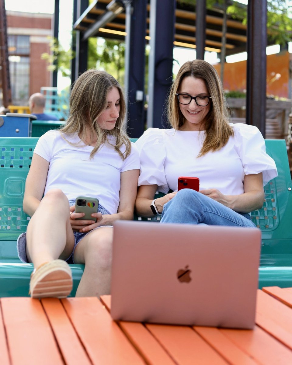 What are we posting today? 🤔 #SocialMediaStrategy⁠
⁠
Need content ideas? Visit our blog! expressmymedia.com