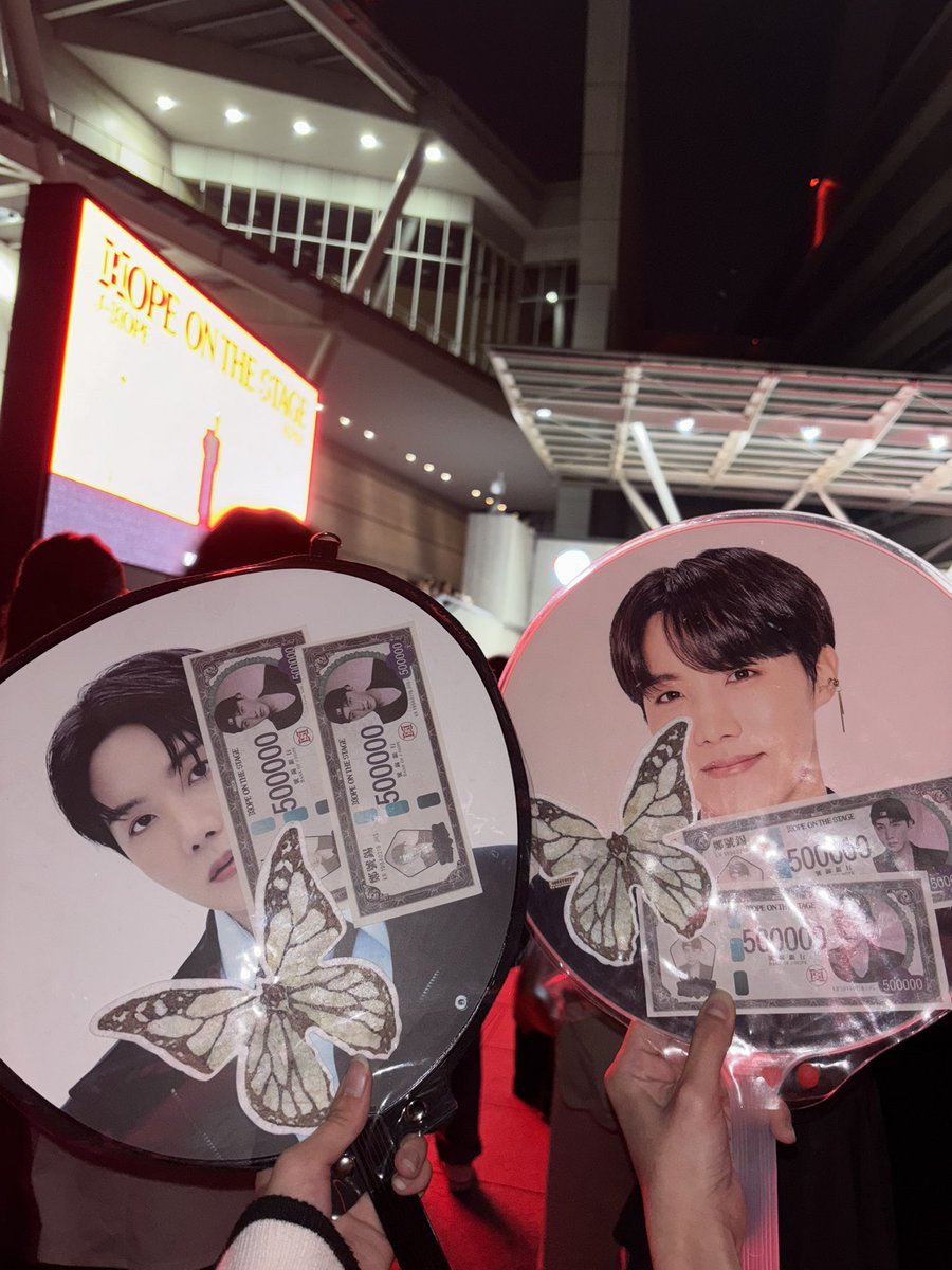 ryato_bts's tweet photo. ♥️0419♥️

🦋💵 https://t.co/EwLn609Gfo