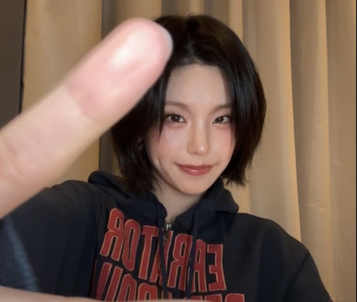 久しぶりにリアルタイムでエアハグ受けれて幸せ🖤🖤