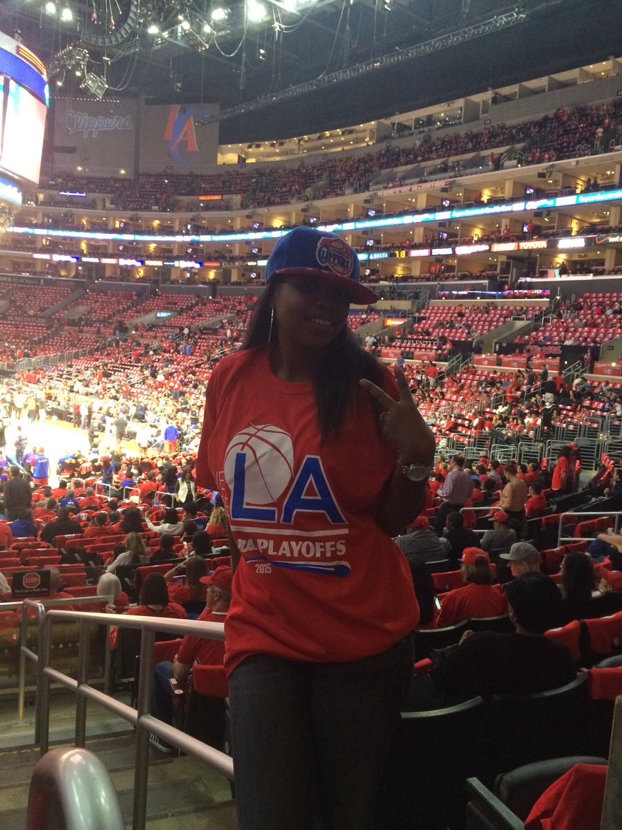 msericalynnok's tweet photo. Good morning to #ClipperNation and to clipper nation only!
10 years ago, there was some hope. Today there’s genuine belief. Never too high, never too low. Let’s ride the waves, y’all! It’s go time. #16togo ❤️💙 https://t.co/jeMQHuB1Bg
