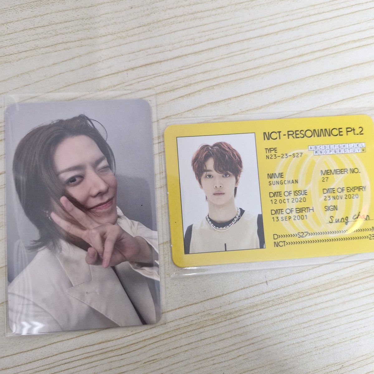 bns_pumm's tweet photo. nct pc ph 

FREE CLAIM

- yuta 8th anniv pc + sungchan resonance id card
- must shoulder lsf

first to reply "mine yuta + sungchan" https://t.co/lHB6ZasfRz