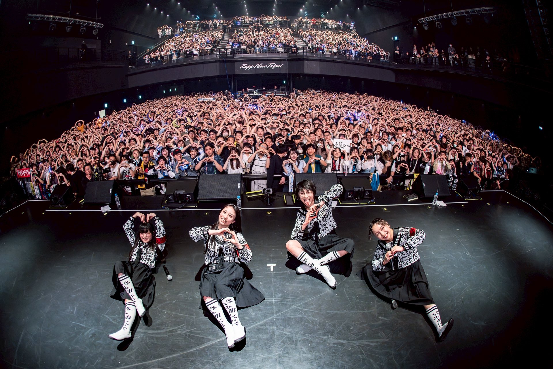 Go6DdYXb0AAUQqd?format=jpg&name=large