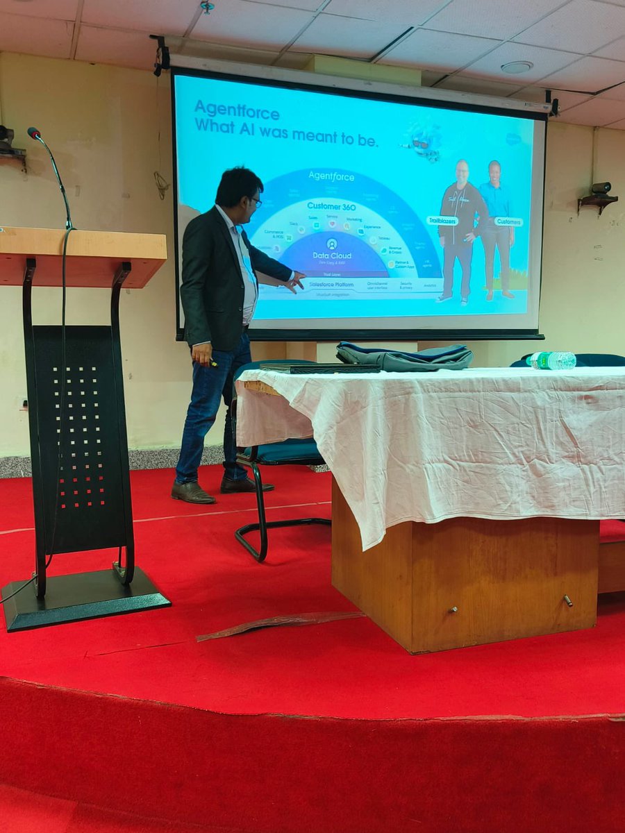 omprakash_it's tweet photo. Agentforce for IITians!
Proud to host a session at IIT Patna on “Leveraging AI and #Agentforce for Intelligent Automation in Salesforce &amp; MuleSoft”.
Final-year https://t.co/Q1h0kPL89R &amp; https://t.co/iFbz7kx9EP students engaged deeply with AI, Agentforce, and integration insights. https://t.co/455wEHCwKT