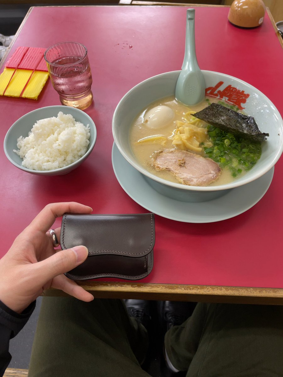 2024pear_kiroku's tweet photo. ドライブからの数年ぶりの山岡家。
この時間のラーメンは最高すぎる
#DAMUE #dw5600 #ラストクロップス #ワイルドスワンズ https://t.co/82kOhsCsj8