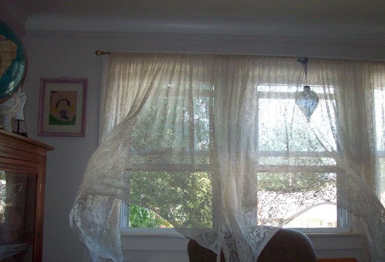 "bu topraklarda sosyalist bir düzen hüküm sürüyor"