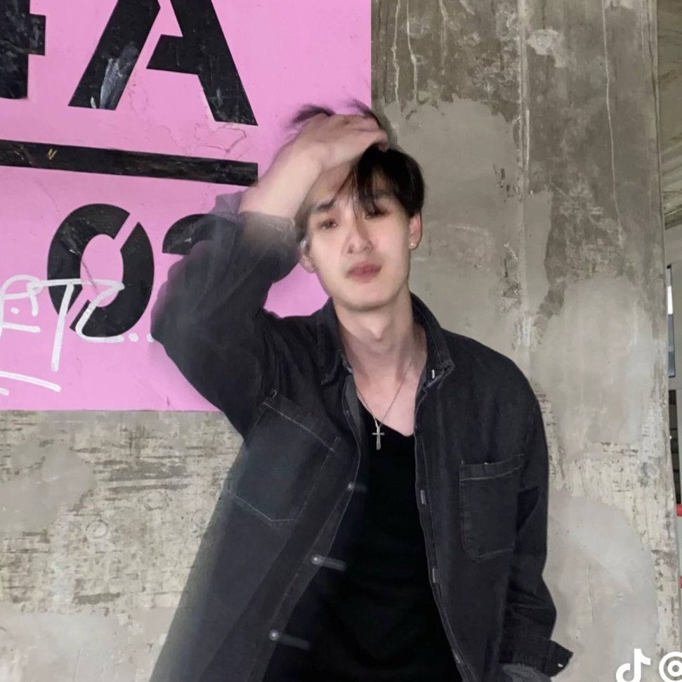 blu | rest. tweet media