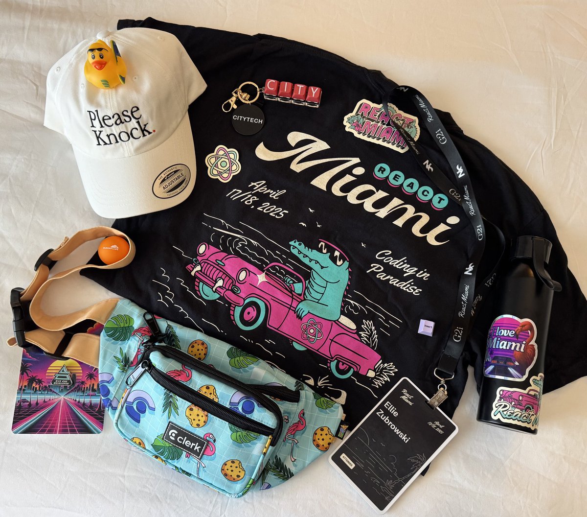 elliezub's tweet image. I love conference swag. So of course I had to take a pic of the swag I got at @ReactMiamiConf 

Overall swag rating: 10/10 

But can you guess which one is my favorite? 👀