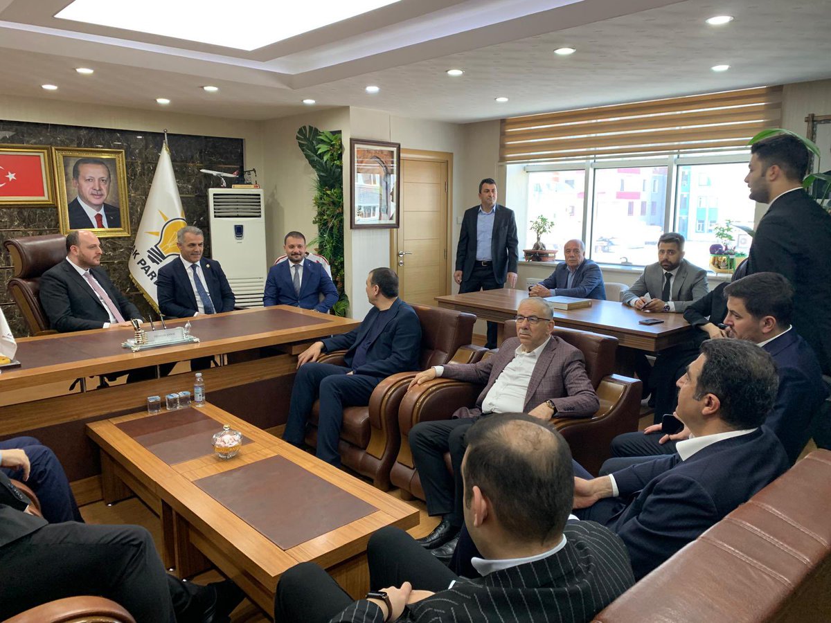 AK Parti Genel Başkan Yardımcımız, Teşkilat Başkanımız Sayın Ahmet Büyükgümüş, Teşkilat Başkan Yardımcımız ve il koordinatörlerimiz teşkilat çalışmaları kapsamında İl Başkanlığımızı ziyaret etti.

Nazik ziyaretleri dolayısıyla kendilerine teşekkür ediyor, liderliğinde