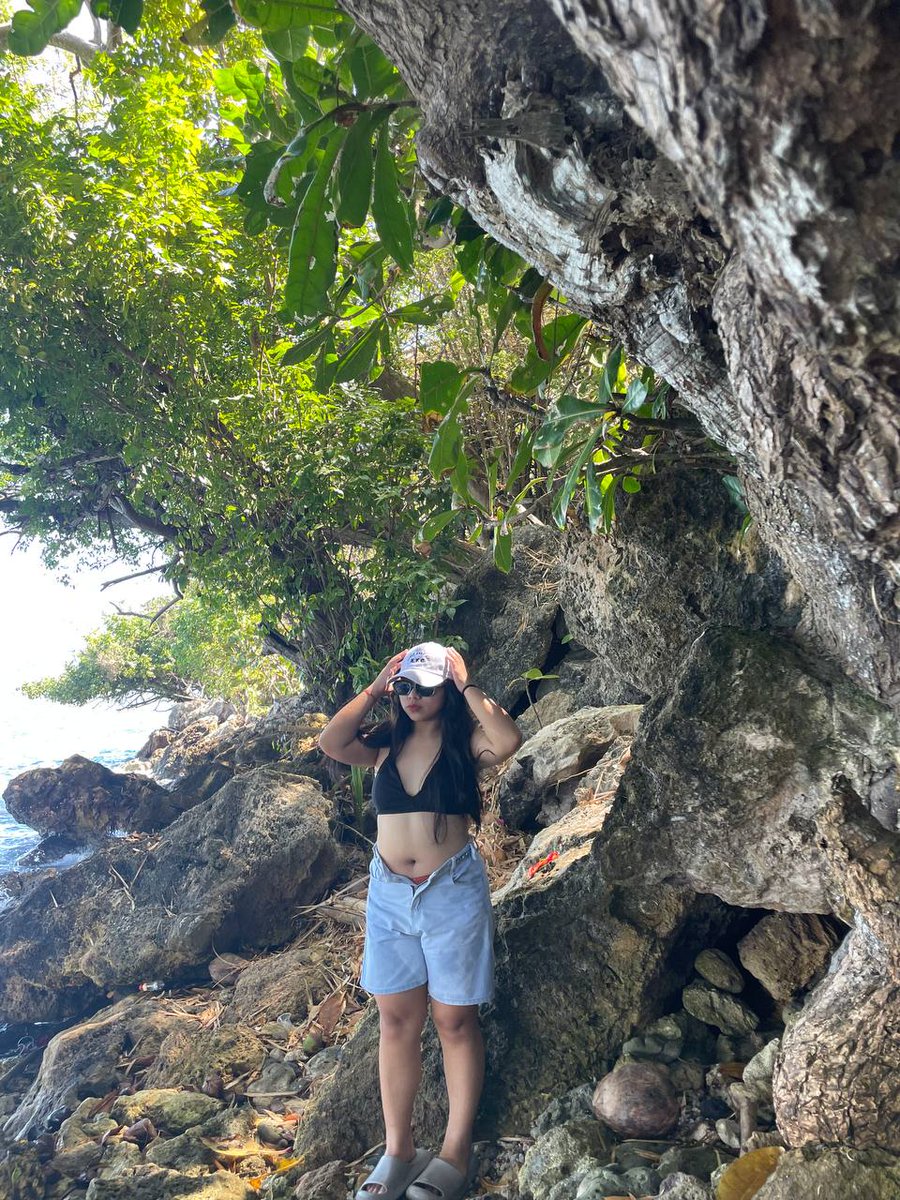 castillo_xyra's tweet photo. 🍃 https://t.co/tOjIgJXV0Q
