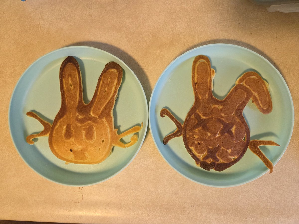 dscythepilot's tweet photo. Happy Easter, look at my bunny pancakes. https://t.co/eOn7LKKZPe