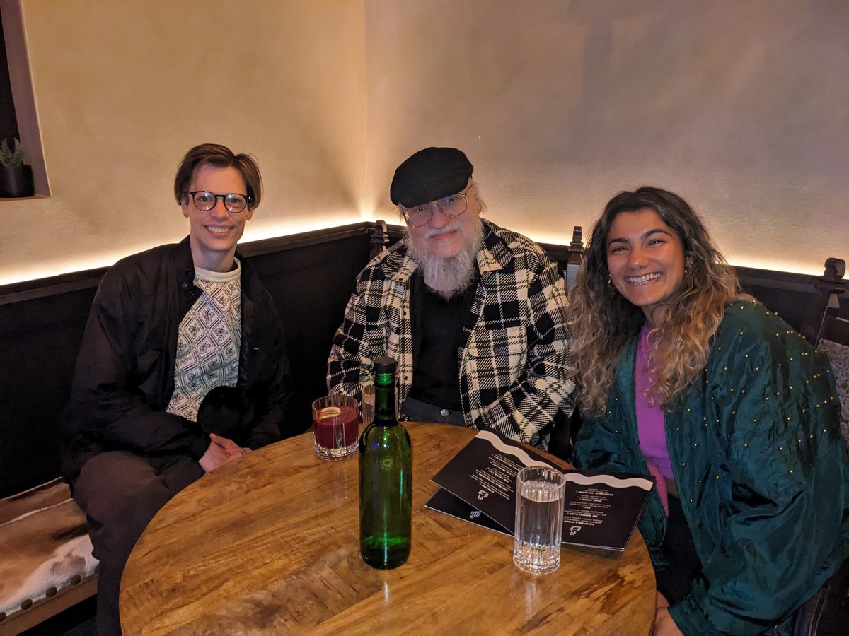 I've mostly disappeared from here but had to come back to post this photo!
Perks of living in Santa Fe include running into George R R Martin at your local medieval themed bar. 
What a fun evening! ✨