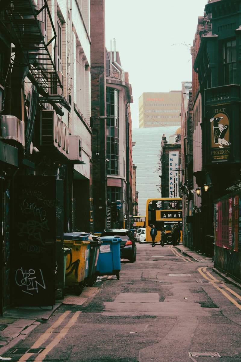 franmakespics's tweet photo. Bins and Buses, Manchester style! 

#streetphotography #Manchester #urban https://t.co/rFgiAWaRQe