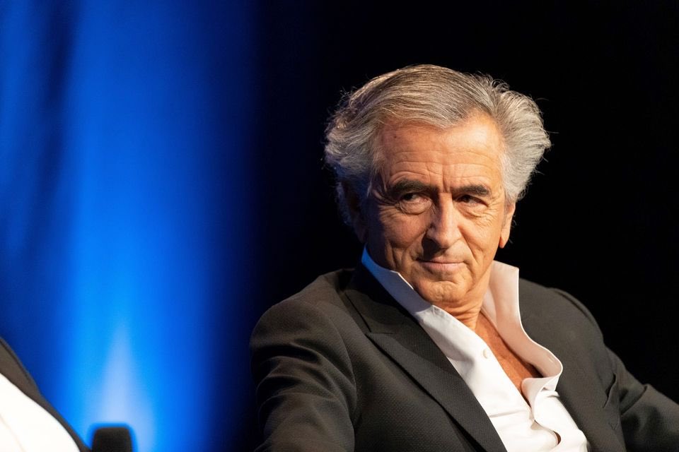 🇫🇷🇹🇳 FLASH | L'intellectuel français Bernard Henri-Lévy a été condamné en Tunisie à 33 ans de prison en Tunisie pour "complot" contre l'État et le président avec une quarantaine de personnes, dont des opposants. Beaucoup étaient absents, dont le Français.