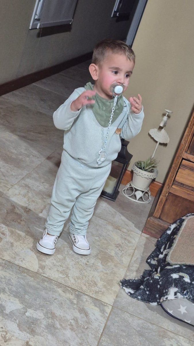 #UnRiñonParaHilario

NO OLVIDEMOS NUESTRA GRAN CAUSA: DONAR ORGANOS PEDIÁTRICOS! HILARIO, Y TANTOS MAS: ESPERAN!

MUCHO RT!