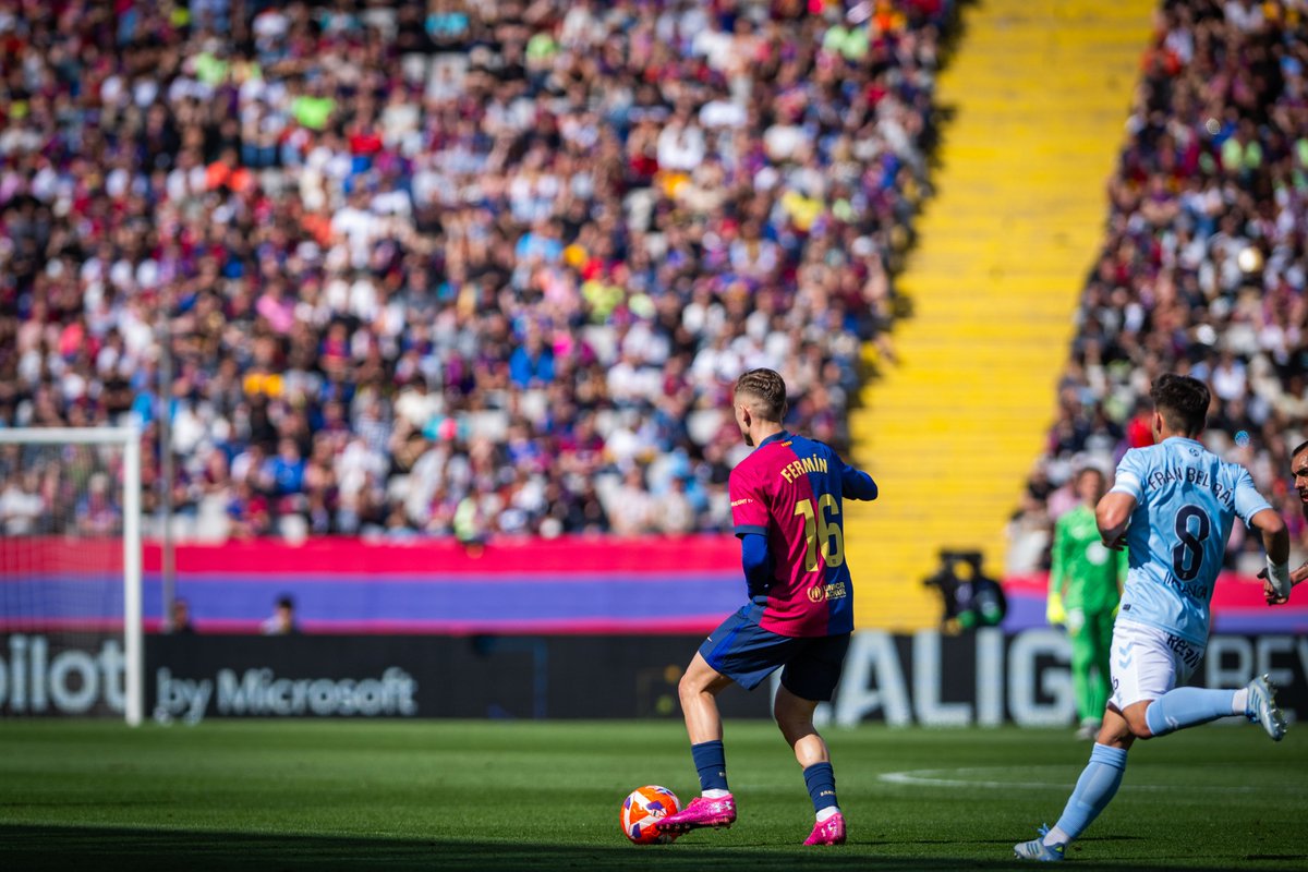FCBarcelona_es's tweet photo. 🔄 Doble cambio en el Barça | 59’

🔺 Olmo
🔺 Lamine Yamal

🔻 Fermín
🔻 Ferran Torres

#BarçaCelta https://t.co/aaxNQ6qBAz