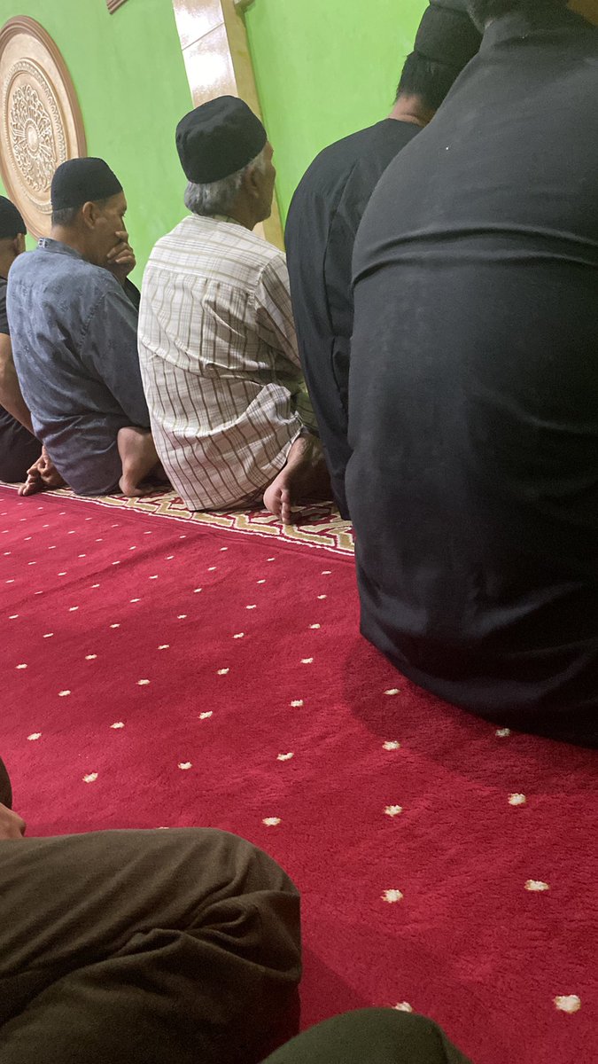 Bersyukur sebanyak banyaknya, agar tidak ada lagi celah cemooh tiap kali dibombardir pikiran kanan kiri