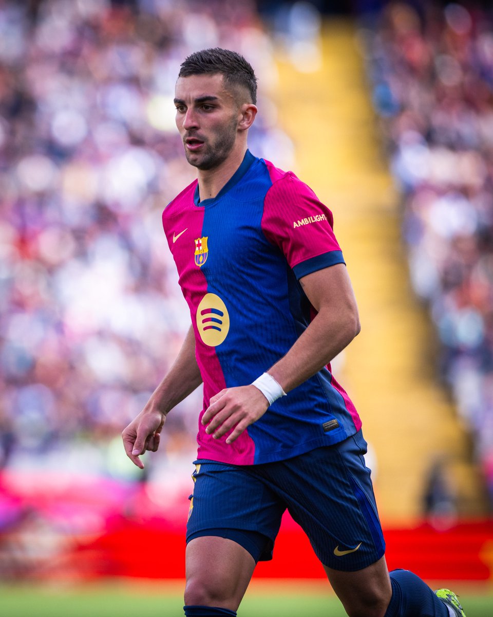 FCBarcelona_es's tweet photo. 🔄 Doble cambio en el Barça | 59’

🔺 Olmo
🔺 Lamine Yamal

🔻 Fermín
🔻 Ferran Torres

#BarçaCelta https://t.co/aaxNQ6qBAz