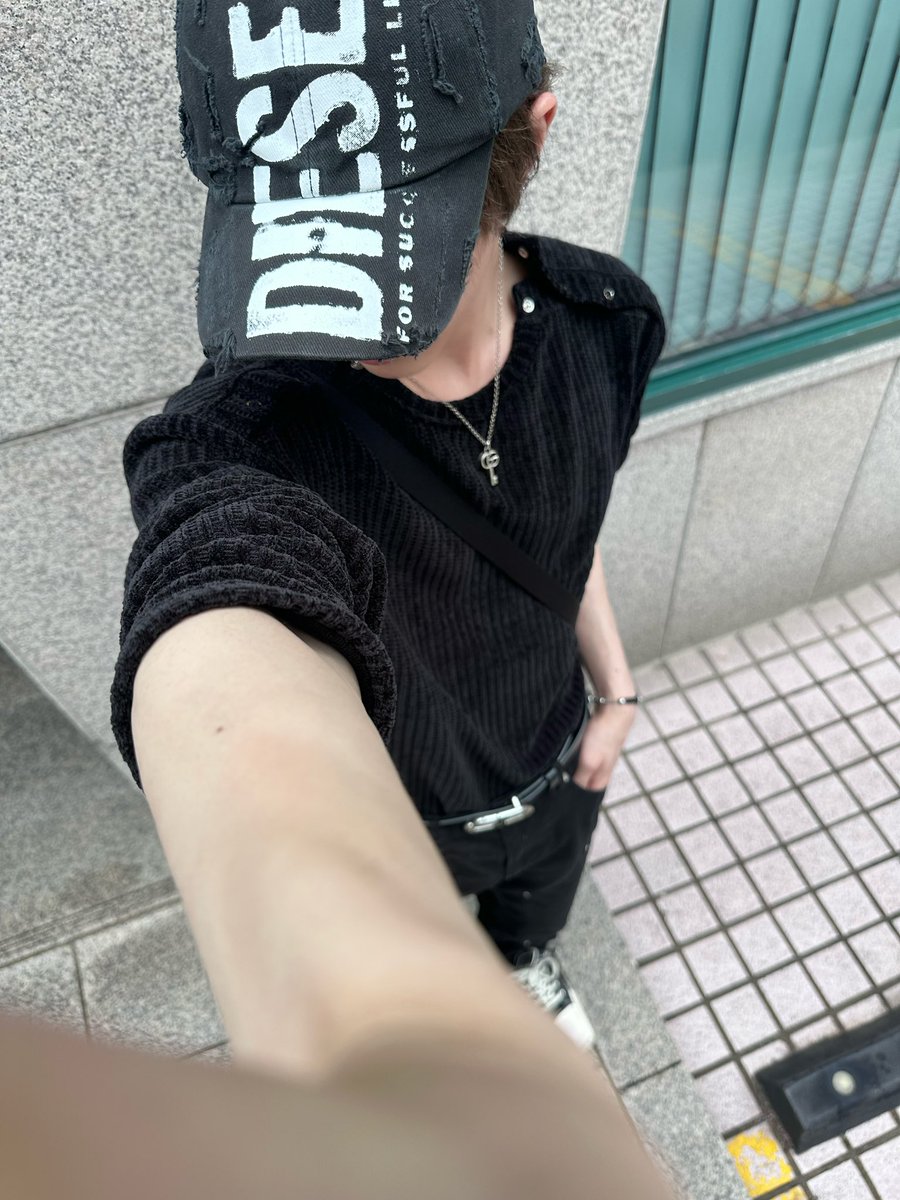 XODIAC_MEMBERS's tweet photo. [#리오] 

🖤ㅎㅎ

#XODIAC #소디엑 #LEO #리오 https://t.co/8S0DKy5UnR