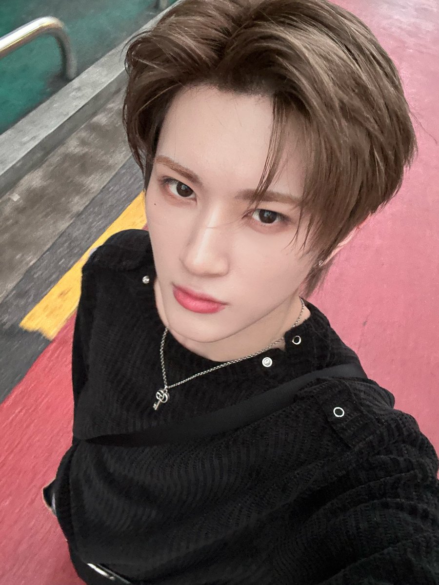 XODIAC_MEMBERS's tweet photo. [#리오] 

🖤ㅎㅎ

#XODIAC #소디엑 #LEO #리오 https://t.co/8S0DKy5UnR