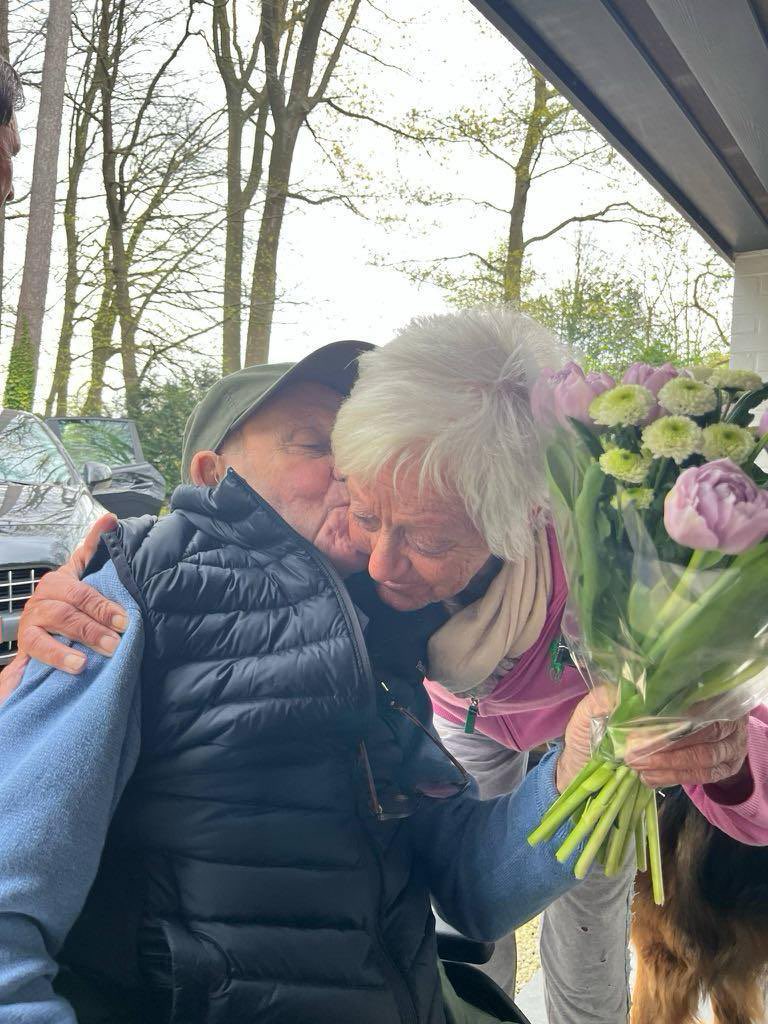ScheerensRoos's tweet photo. Mijn Broer en ik die een hersen tumor heeft https://t.co/CJfQJYoY1V