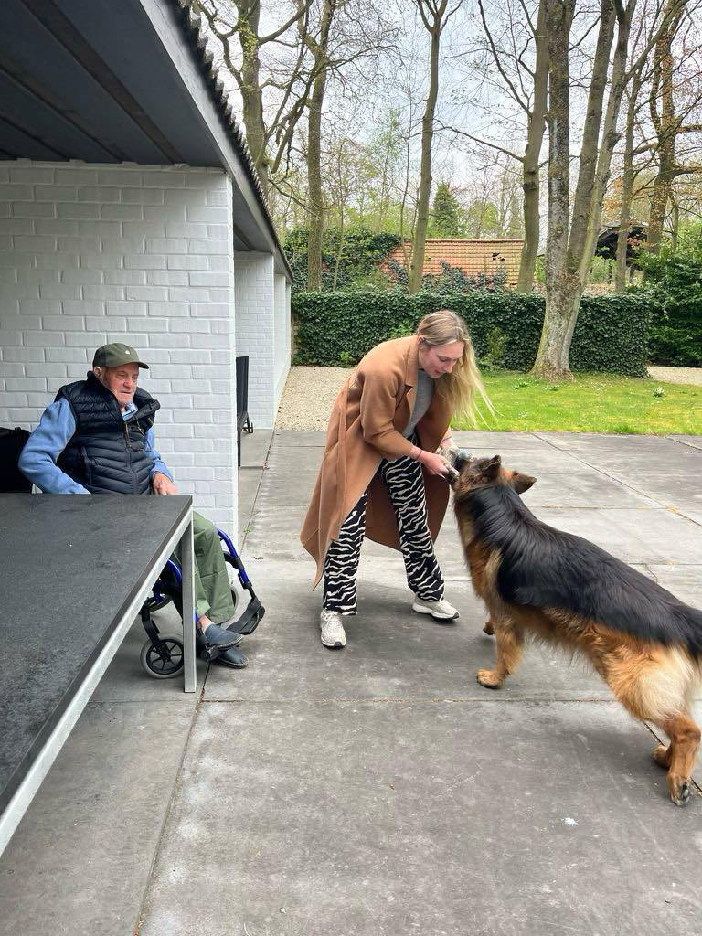 ScheerensRoos's tweet photo. Met mijn Broer die geopereerd moet worden https://t.co/kZcDZpBAjE