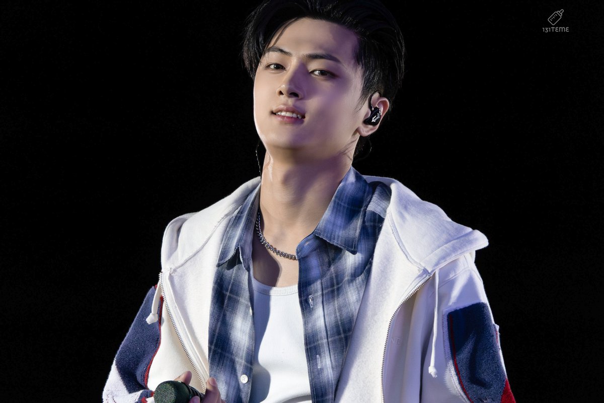 종성아 생일축하해 🐈‍⬛💙

#낭만깜고_락스타_종성데이
#WeavingOurFateswithJAY
#HappyBirthJAY