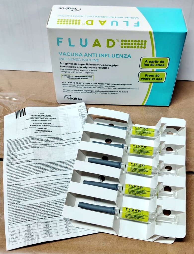 DINAVISApy's tweet photo. #DINAVISApy liberó 200.000 dosis de vacuna antigripal, para adultos mayores, en el marco de la campaña de vacunación del Ministerio de Salud. https://t.co/8RCmlY3lMo