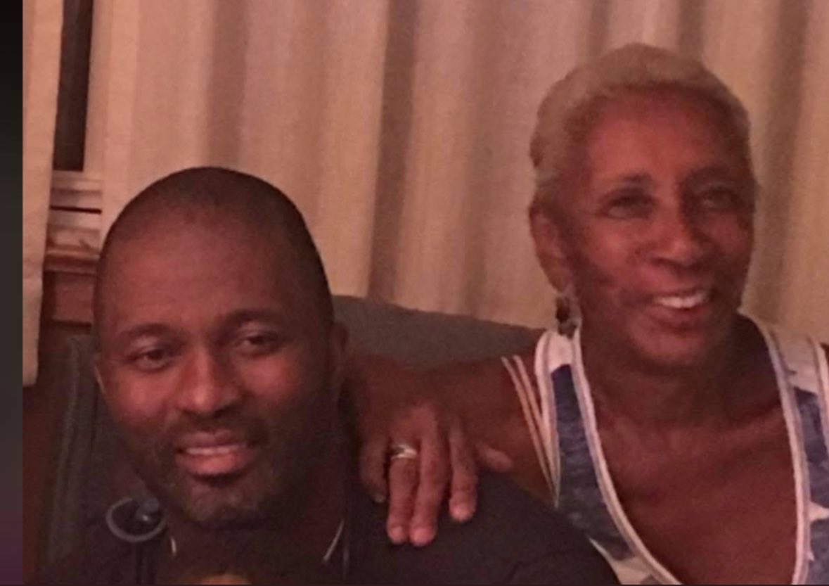CoachBellamy's tweet photo. Keep Looking over my shoulder..Happy Heavenly BDay Mom…#TeamBellamy #SheGotMe I Thank You For It All https://t.co/1A4nUB4Nvu
