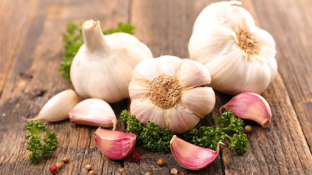 beadsters's tweet photo. Add some extra garlic!
#NationalGarlicDay
#SaturdayKitchen 
#BeadsLookGoodOnYou
https://t.co/dKbCTttEri https://t.co/15EYX8AaFm